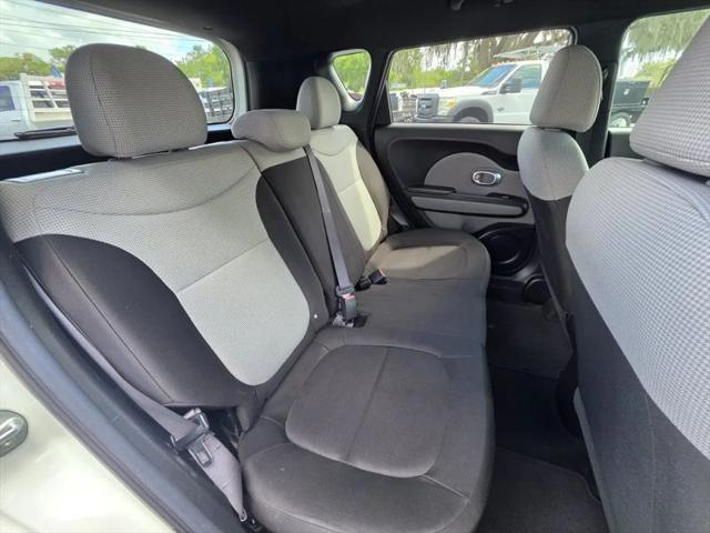 2017 Kia Soul Base