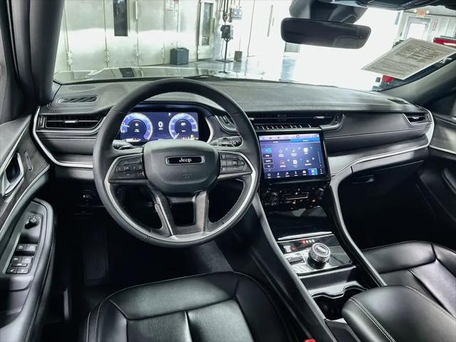 2025 Jeep Grand Cherokee L Limited 4x4