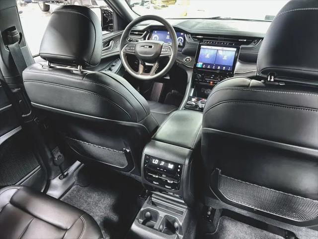 2025 Jeep Grand Cherokee L Limited 4x4