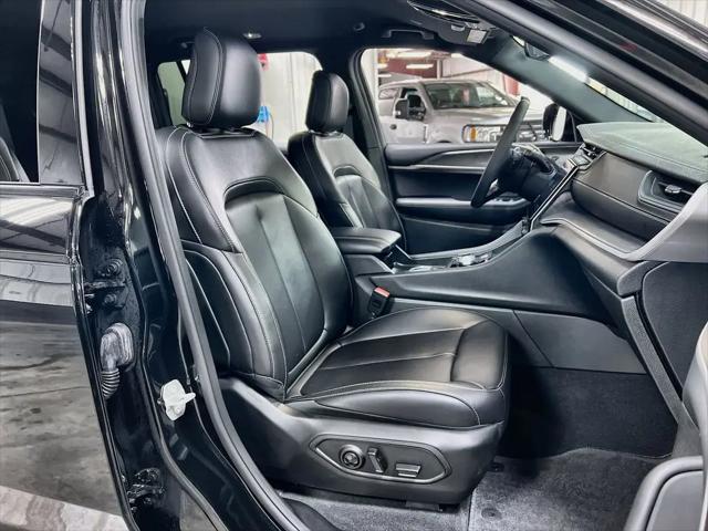 2025 Jeep Grand Cherokee L Limited 4x4