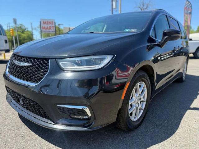 2022 Chrysler Pacifica Touring L for sale in Philadelphia, PA