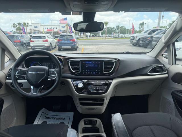 2017 Chrysler Pacifica Touring