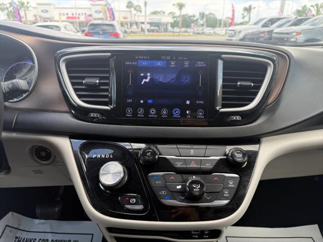 2017 Chrysler Pacifica Touring