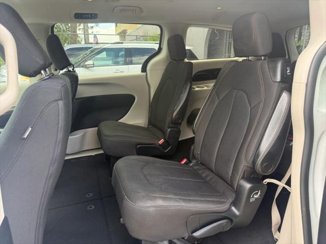 2017 Chrysler Pacifica Touring