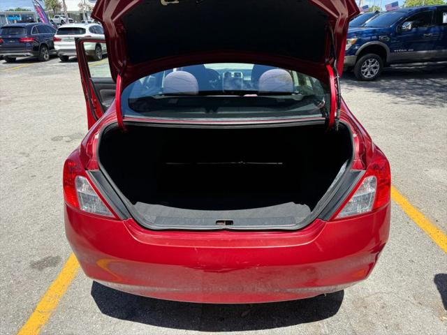 2014 Nissan Versa 1.6 SV