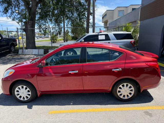 2014 Nissan Versa 1.6 SV