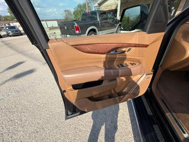 2017 Cadillac Escalade Platinum