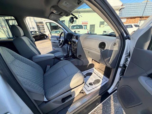 2005 GMC Envoy XUV SLE