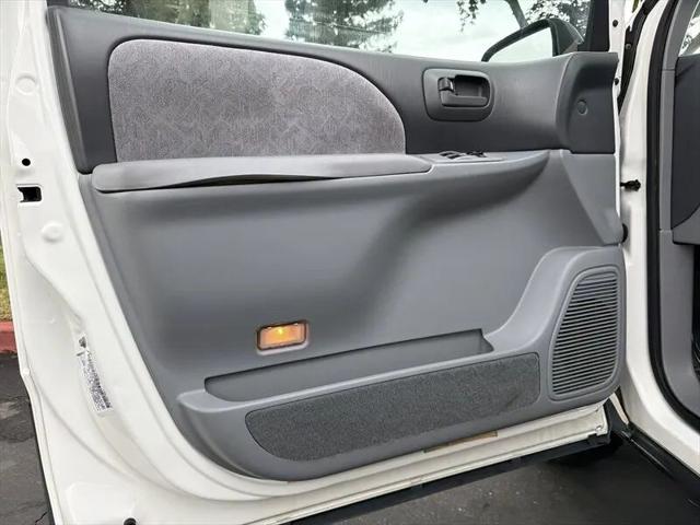 1998 Toyota Sienna LE