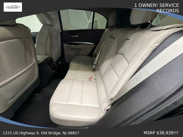 2022 Cadillac XT4 FWD Luxury
