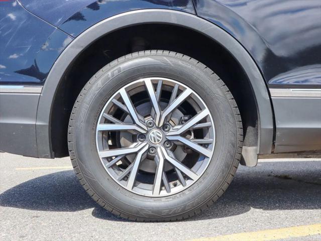 2020 Volkswagen Tiguan 2.0T SE R-Line Black