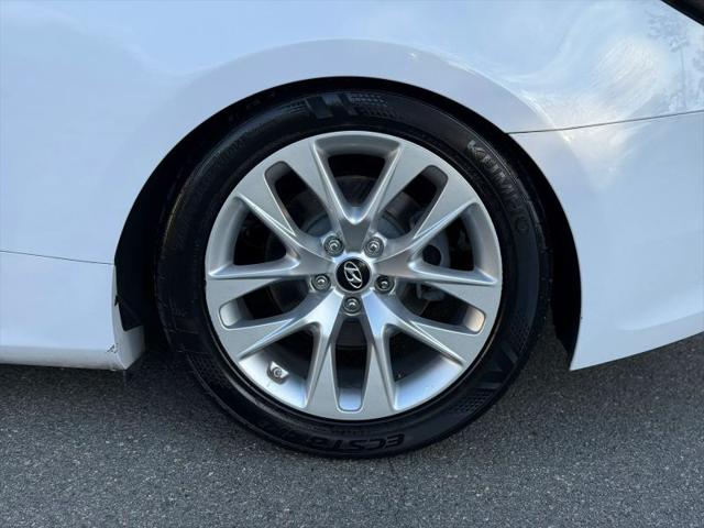 2016 Hyundai Genesis Coupe 3.8 Base