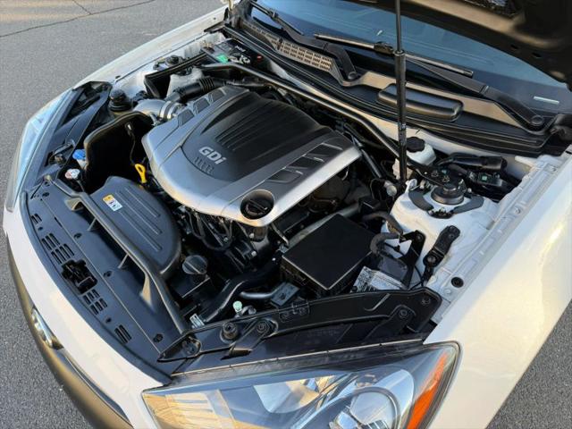 2016 Hyundai Genesis Coupe 3.8 Base