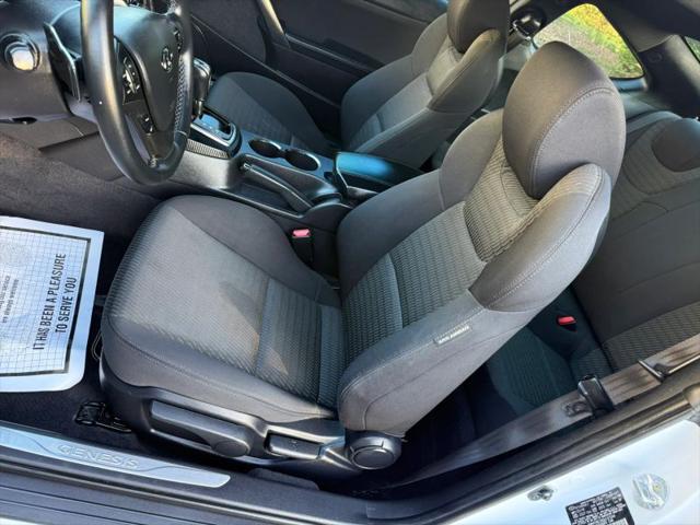 2016 Hyundai Genesis Coupe 3.8 Base