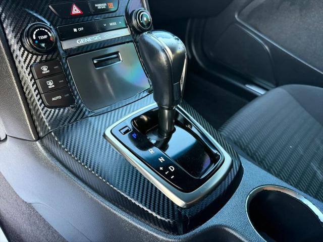 2016 Hyundai Genesis Coupe 3.8 Base
