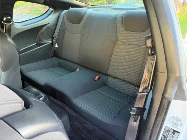 2016 Hyundai Genesis Coupe 3.8 Base