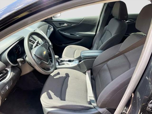 2022 Chevrolet Malibu FWD LT