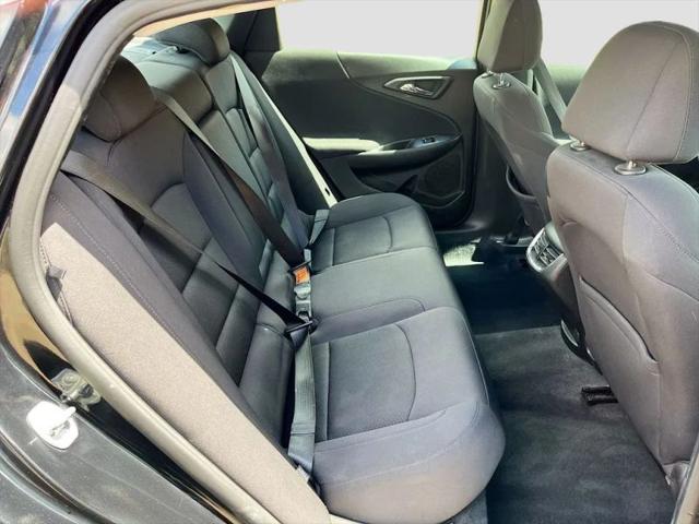 2022 Chevrolet Malibu FWD LT