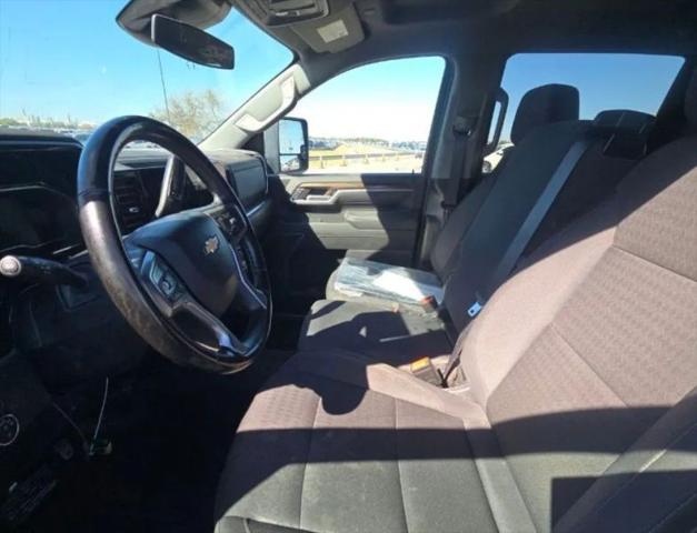 2025 Chevrolet Silverado 2500HD 4WD Crew Cab Standard Bed LT