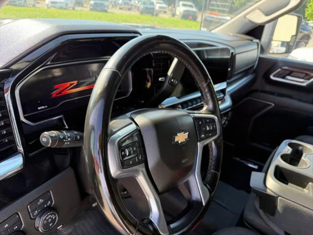 2025 Chevrolet Silverado 2500HD 4WD Crew Cab Standard Bed LT