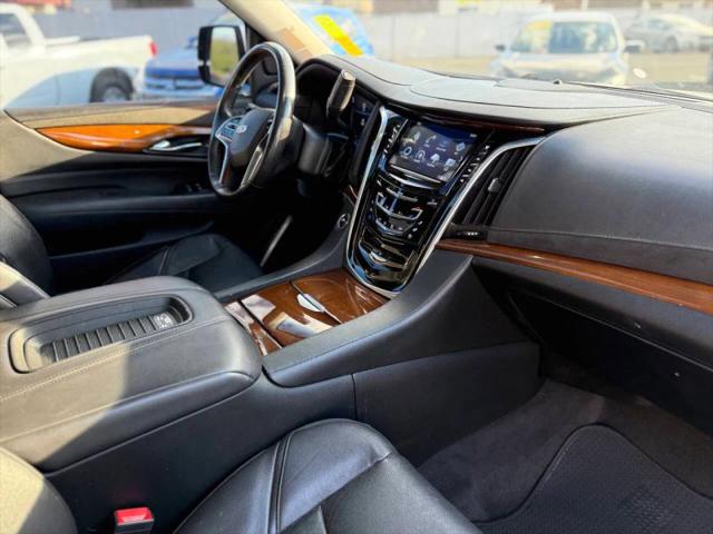 2020 Cadillac Escalade ESV 4WD Luxury