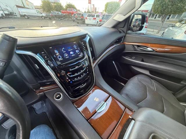 2020 Cadillac Escalade ESV 4WD Luxury