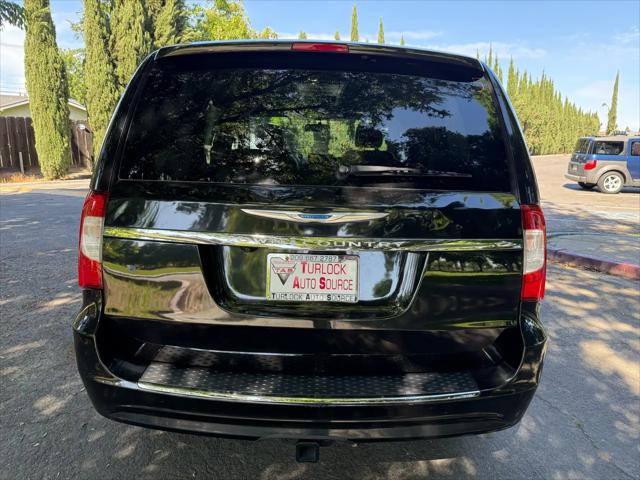 2015 Chrysler Town & Country Touring