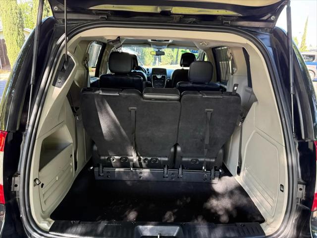 2015 Chrysler Town & Country Touring