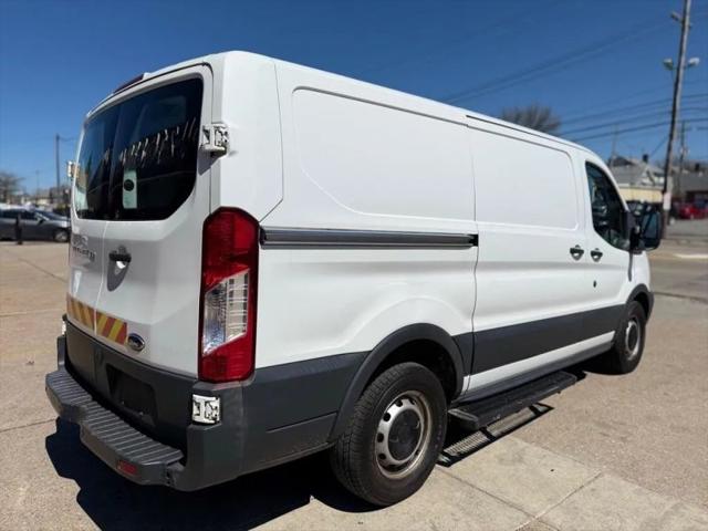 2018 Ford Transit w/Sliding Side Door w/RWB