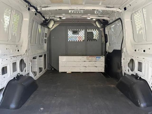 2018 Ford Transit w/Sliding Side Door w/RWB