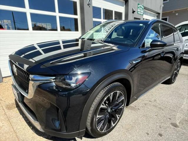 2024 Mazda X-90 Premium