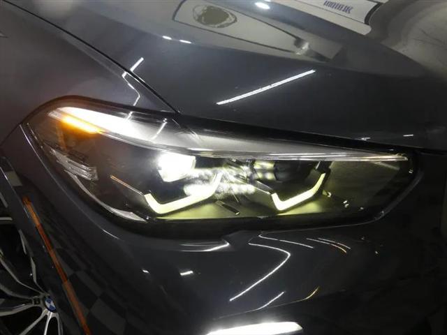 2020 BMW X5 M50i