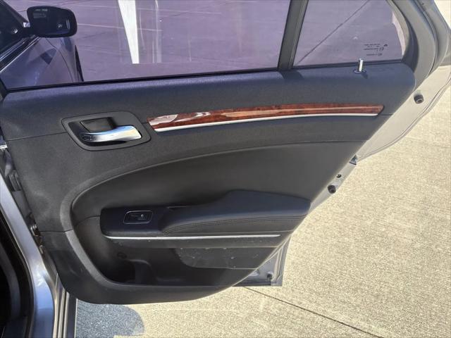 2014 Chrysler 300 Base