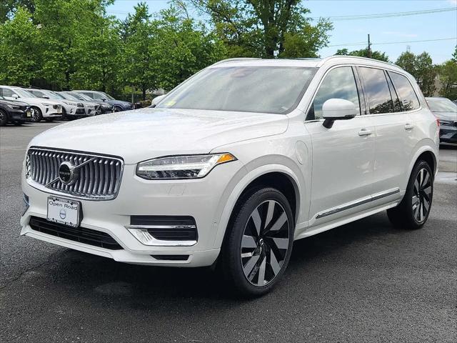 2024 Volvo XC90 Recharge T8 Plus Bright Theme 7-Seater