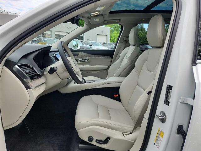 2024 Volvo XC90 Recharge T8 Plus Bright Theme 7-Seater