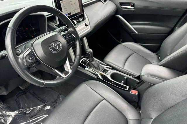 2023 Toyota Corolla Cross XLE