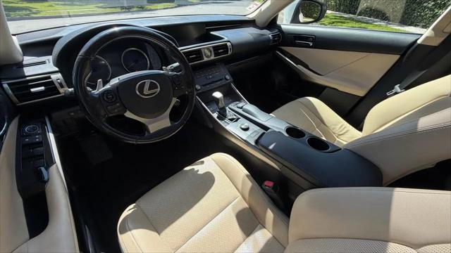 2015 Lexus IS 250 Crafted Line