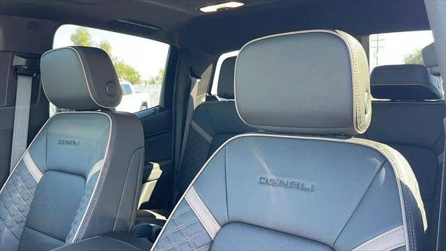 2026 GMC Canyon Denali, 4WD
