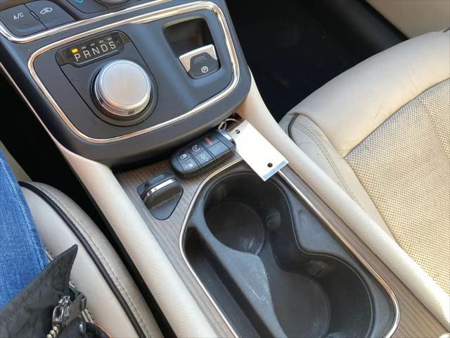 2015 Chrysler 200 C
