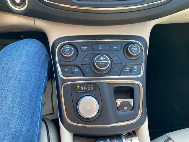 2015 Chrysler 200 C