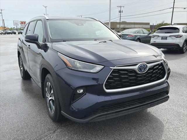 2022 Toyota Highlander Hybrid XLE for sale in Valparaiso, IN