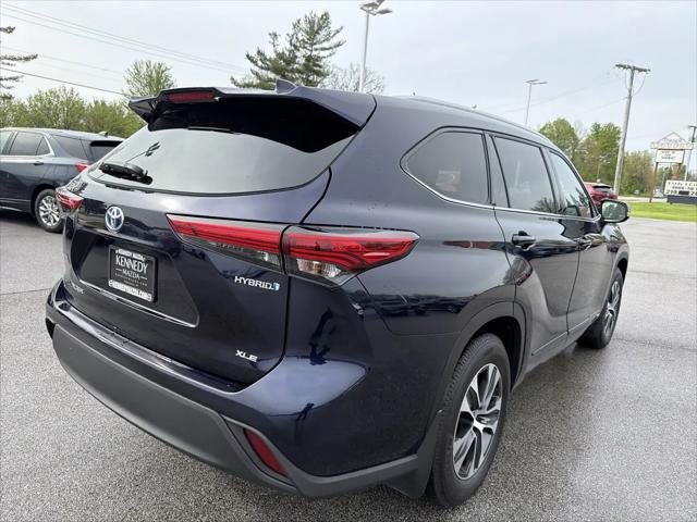 2022 Toyota Highlander Hybrid XLE