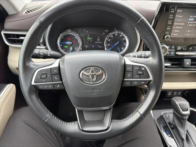 2022 Toyota Highlander Hybrid XLE