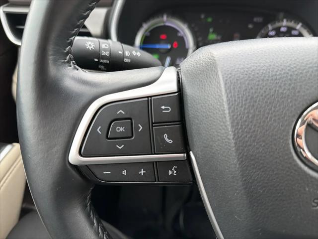 2022 Toyota Highlander Hybrid XLE