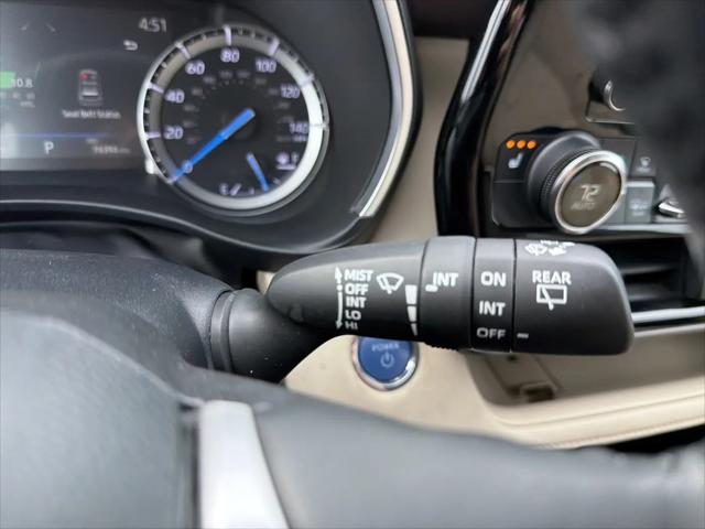 2022 Toyota Highlander Hybrid XLE