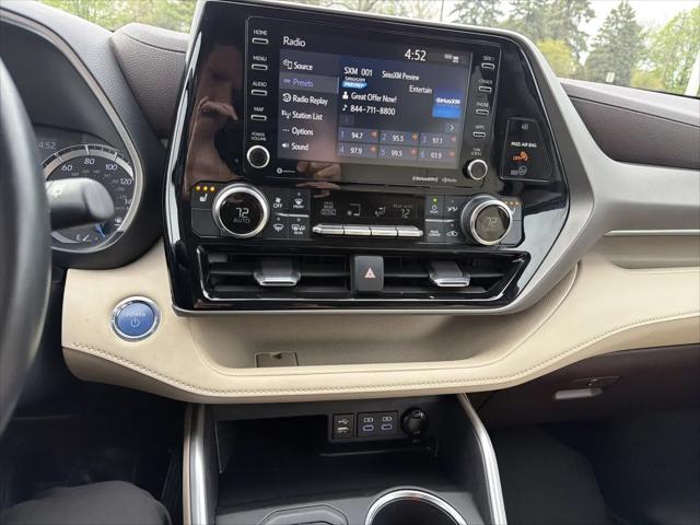 2022 Toyota Highlander Hybrid XLE