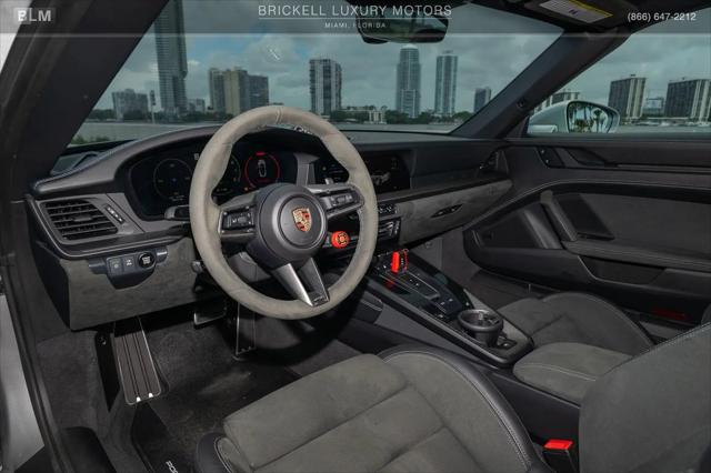 2025 Porsche 911 Targa 4 GTS