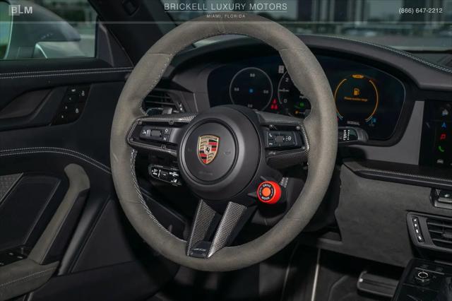 2025 Porsche 911 Targa 4 GTS
