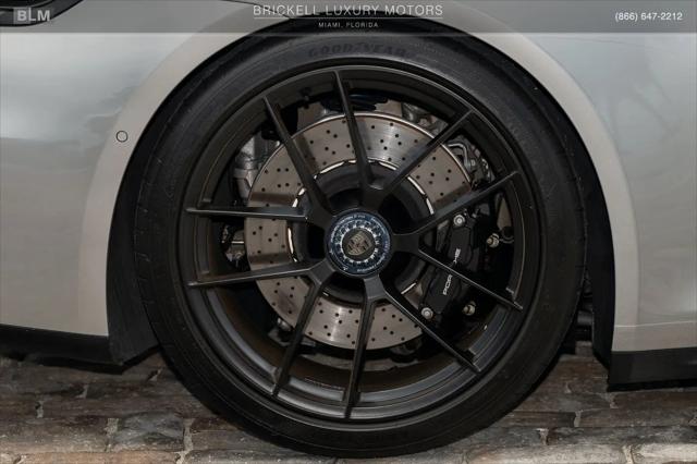 2025 Porsche 911 Targa 4 GTS