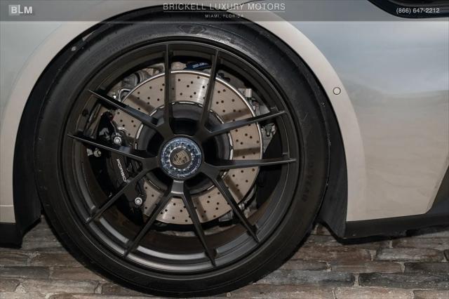 2025 Porsche 911 Targa 4 GTS